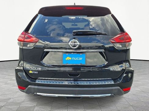 Used 2018 Nissan Rogue SV w/ Sun & Sound Touring Package AWD/4WD image 6