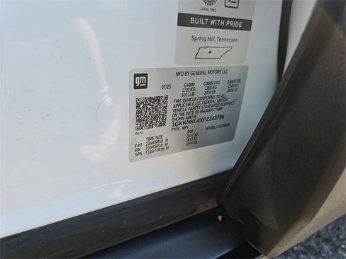 Certified 2023 GMC Acadia SLE image 34