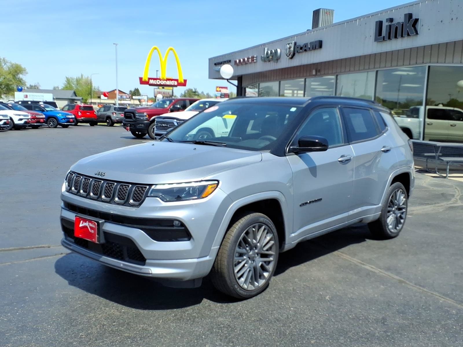 Used 2023 Jeep Compass High Altitude AWD/4WD image 8