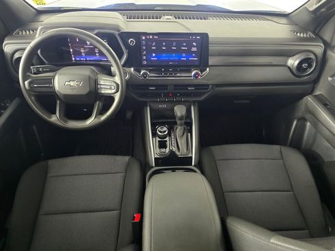 Used 2023 Chevrolet Colorado Trail Boss image 22