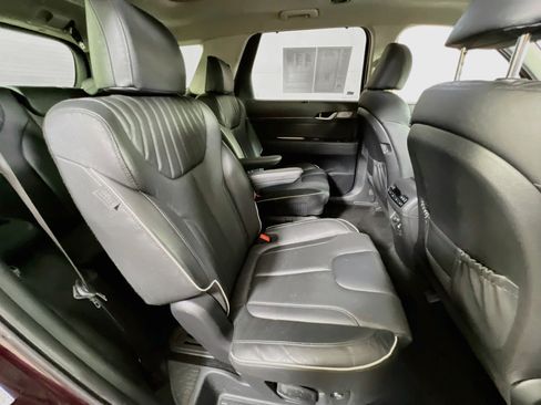 Used 2023 Hyundai Palisade Limited w/ Winter Package AWD/4WD image 30