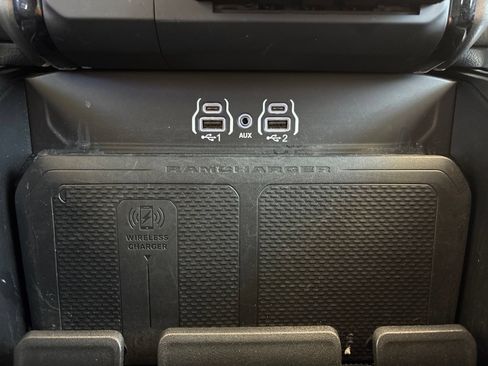 Used 2025 RAM 1500 Laramie AWD/4WD image 24