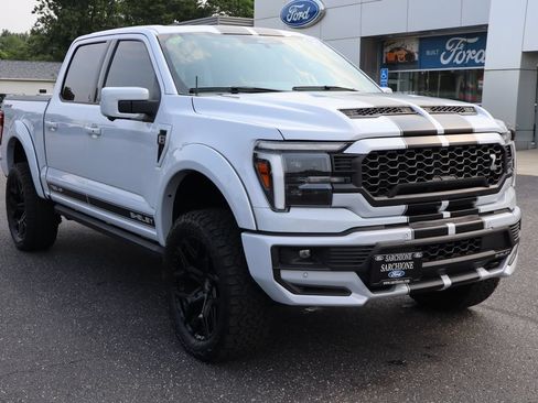 Used 2025 Ford F150 Lariat w/ Equipment Group 502A High AWD/4WD image 2