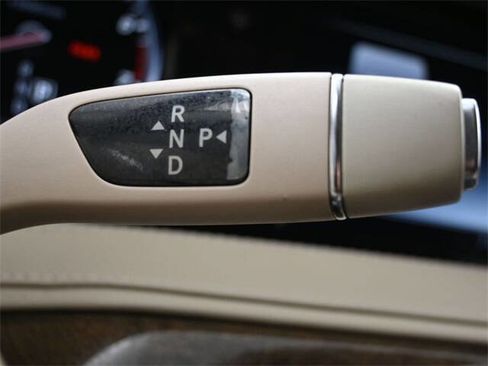 Used 2017 Mercedes-Benz S 550 4MATIC Sedan image 29