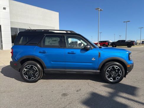 New 2025 Ford Bronco Sport Outer Banks w/ Outer Banks Tech Package+ image 2