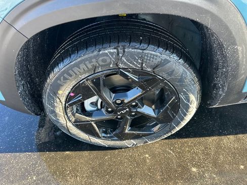 New 2026 Kia Seltos EX image 36