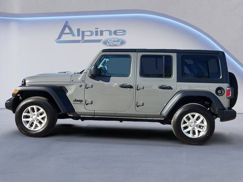Used 2023 Jeep Wrangler Sport S image 2