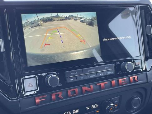 Used 2025 Nissan Frontier PRO-4X w/ Black Accent Package AWD/4WD image 24