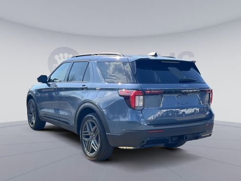 New 2026 Ford Explorer ST-Line w/ ST-Line Street Pack image 4