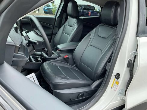 Certified 2025 Ford Mustang Mach-E Premium RWD image 39