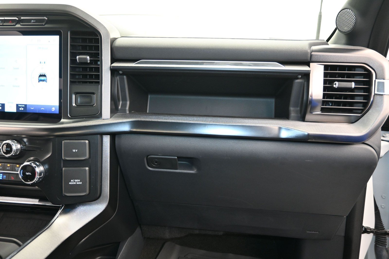 Used 2022 Ford F150 Platinum AWD/4WD image 15