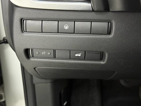 Used 2022 Nissan Rogue SL FWD image 14