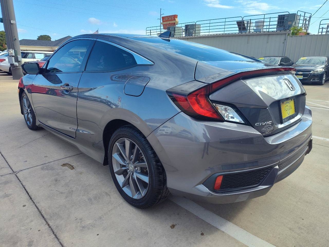 Used 2019 Honda Civic EX image 5