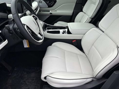 New 2026 Lincoln Aviator Black Label w/ Black Label Special Edition AWD/4WD image 23