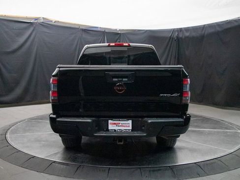 Used 2023 Nissan Frontier PRO-4X image 11