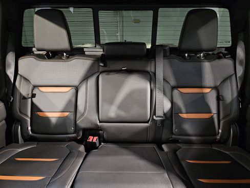 Used 2020 GMC Sierra 1500 AT4 w/ AT4 Premium Package image 13