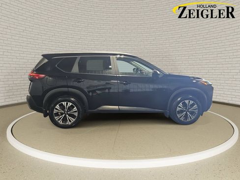 Certified 2023 Nissan Rogue SV w/ SV Premium B Package AWD/4WD image 4
