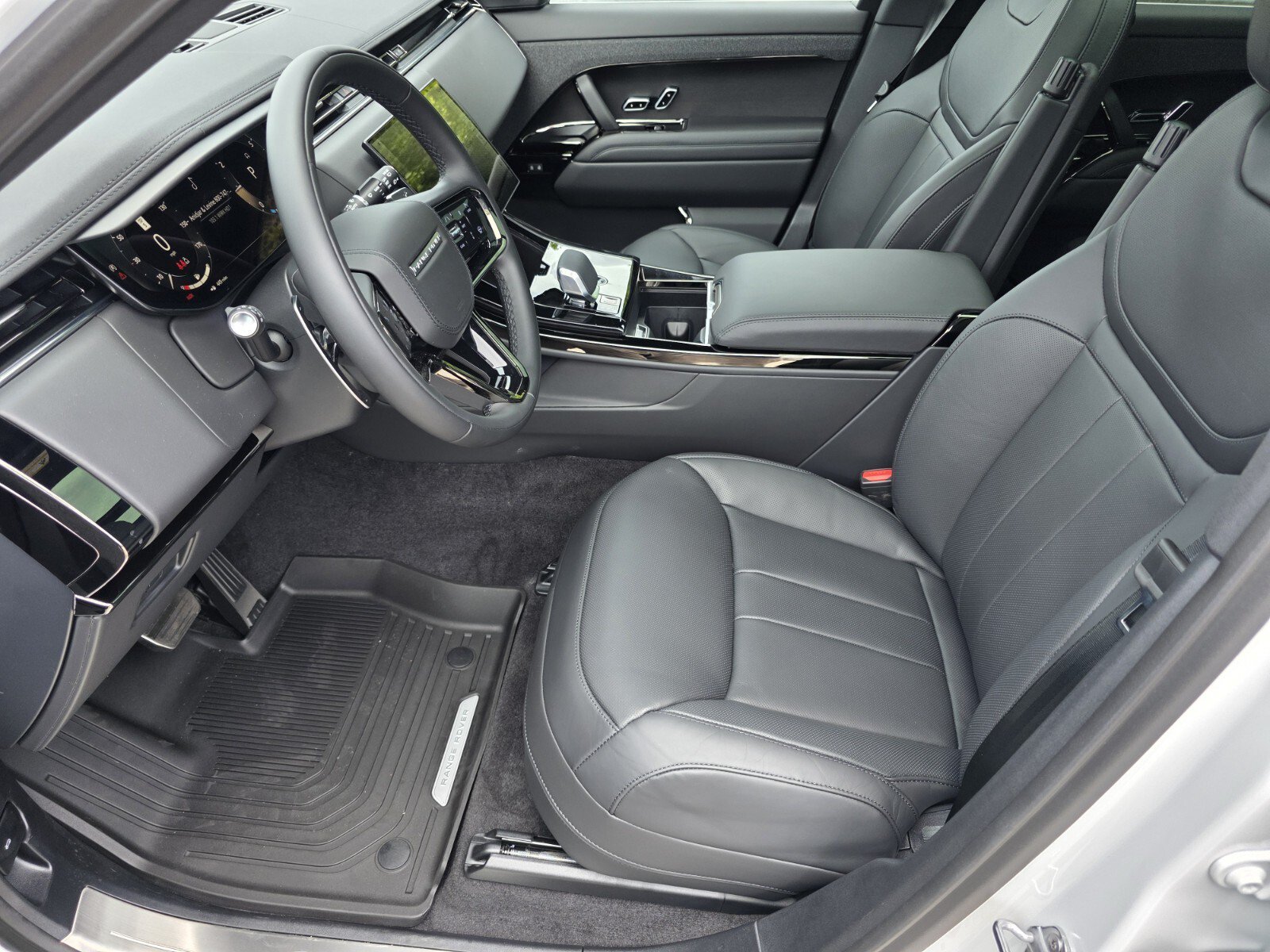 New 2026 Land Rover Range Rover Sport Dynamic SE AWD/4WD image 10