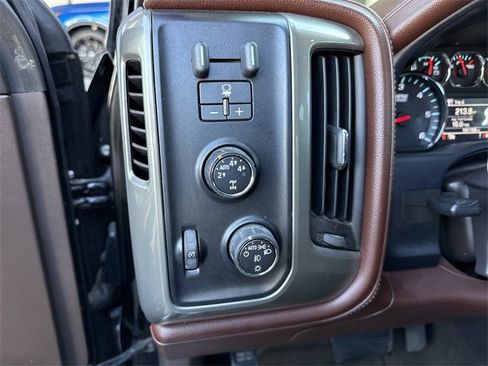 Used 2014 Chevrolet Silverado 1500 High Country w/ High Country Premium Package image 20