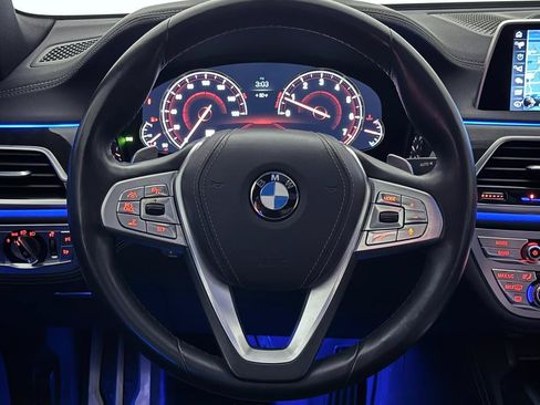Used 2016 BMW 750i xDrive AWD/4WD image 32
