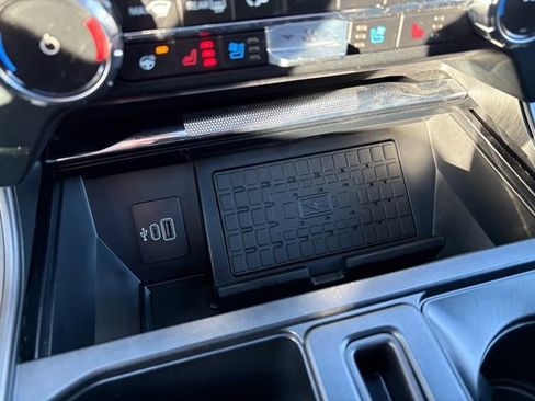 Used 2025 Ford F150 Lariat w/ Equipment Group 502A High image 34