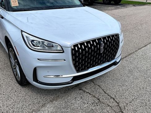 Used 2025 Lincoln Corsair Grand Touring w/ Equipment Group 301A AWD/4WD image 4