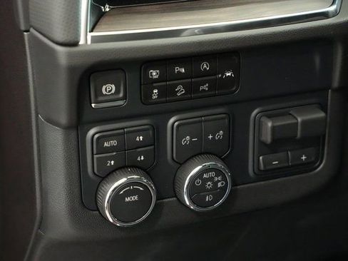 New 2025 Chevrolet Tahoe Premier w/ Sun And Tow Package image 14