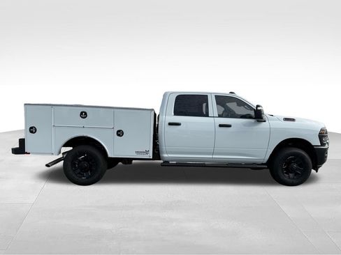 New 2026 RAM 2500 Tradesman AWD/4WD image 28