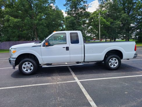 Used 2015 Ford F250 XLT w/ XLT Value Package AWD/4WD image 5