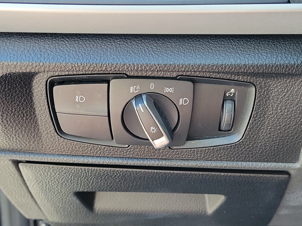 Used 2015 BMW 228i Convertible RWD image 29