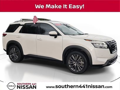 Used 2023 Nissan Pathfinder SL w/ SL Premium Package