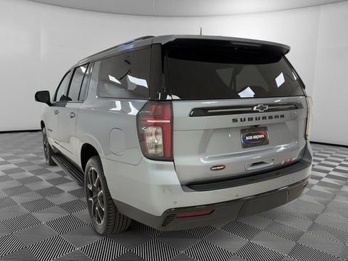 Used 2024 Chevrolet Suburban RST w/ Luxury Package AWD/4WD image 3