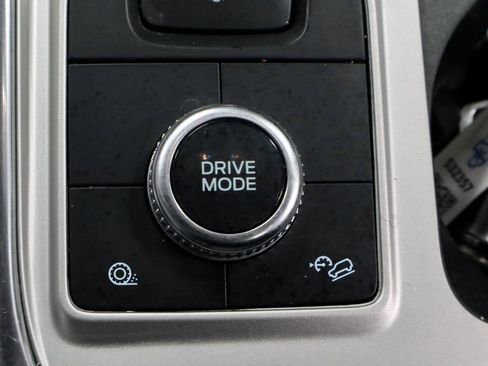 Used 2023 Ford Explorer XLT w/ Equipment Group 202A AWD/4WD image 36