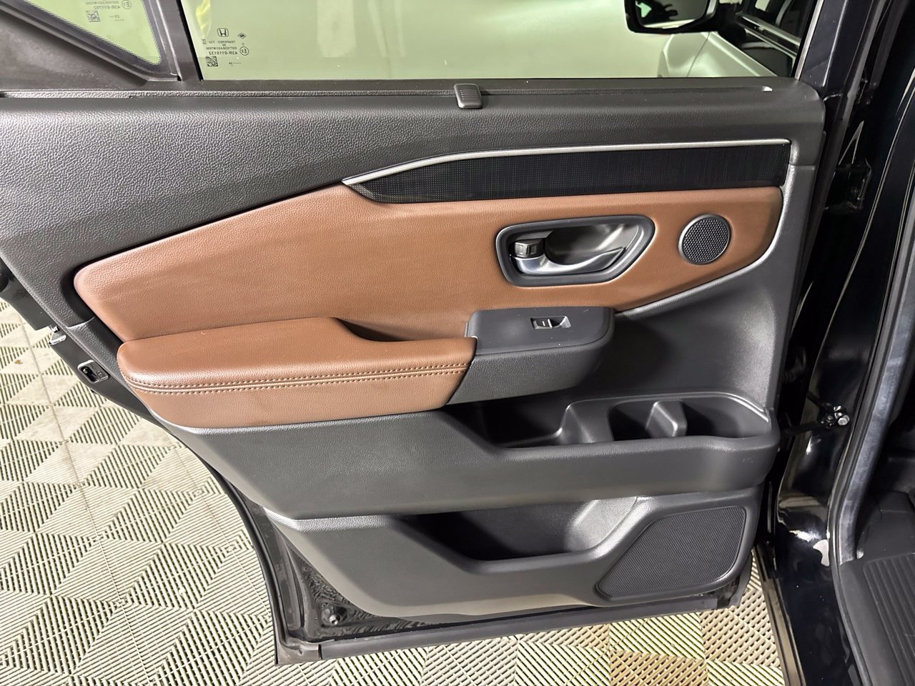 Used 2025 Honda Pilot Elite image 28