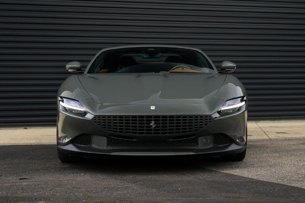 Used 2025 Ferrari Roma Spider RWD image 6