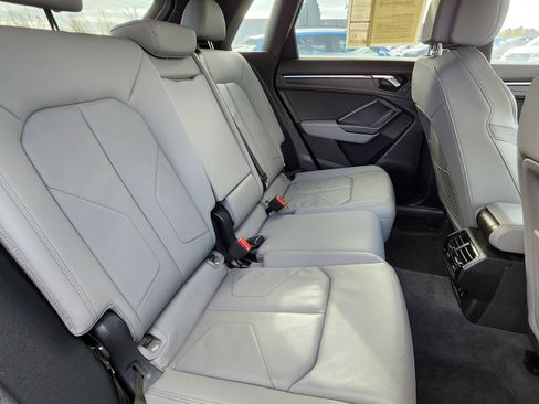 Used 2022 Audi Q3 2.0T Premium Plus w/ Premium Plus Package image 21
