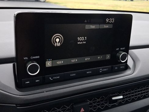 Used 2024 Honda Accord EX image 17