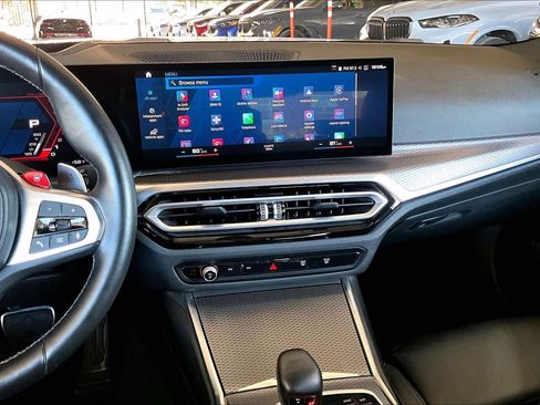 Used 2023 BMW M2 image 6