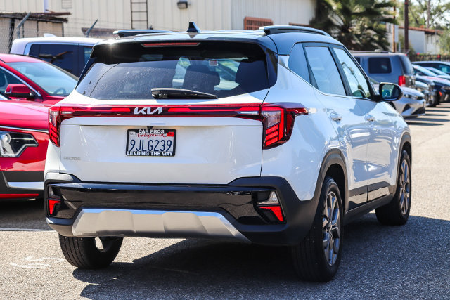 Used 2024 Kia Seltos S FWD image 9