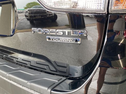 Used 2020 Subaru Forester Touring AWD/4WD image 34