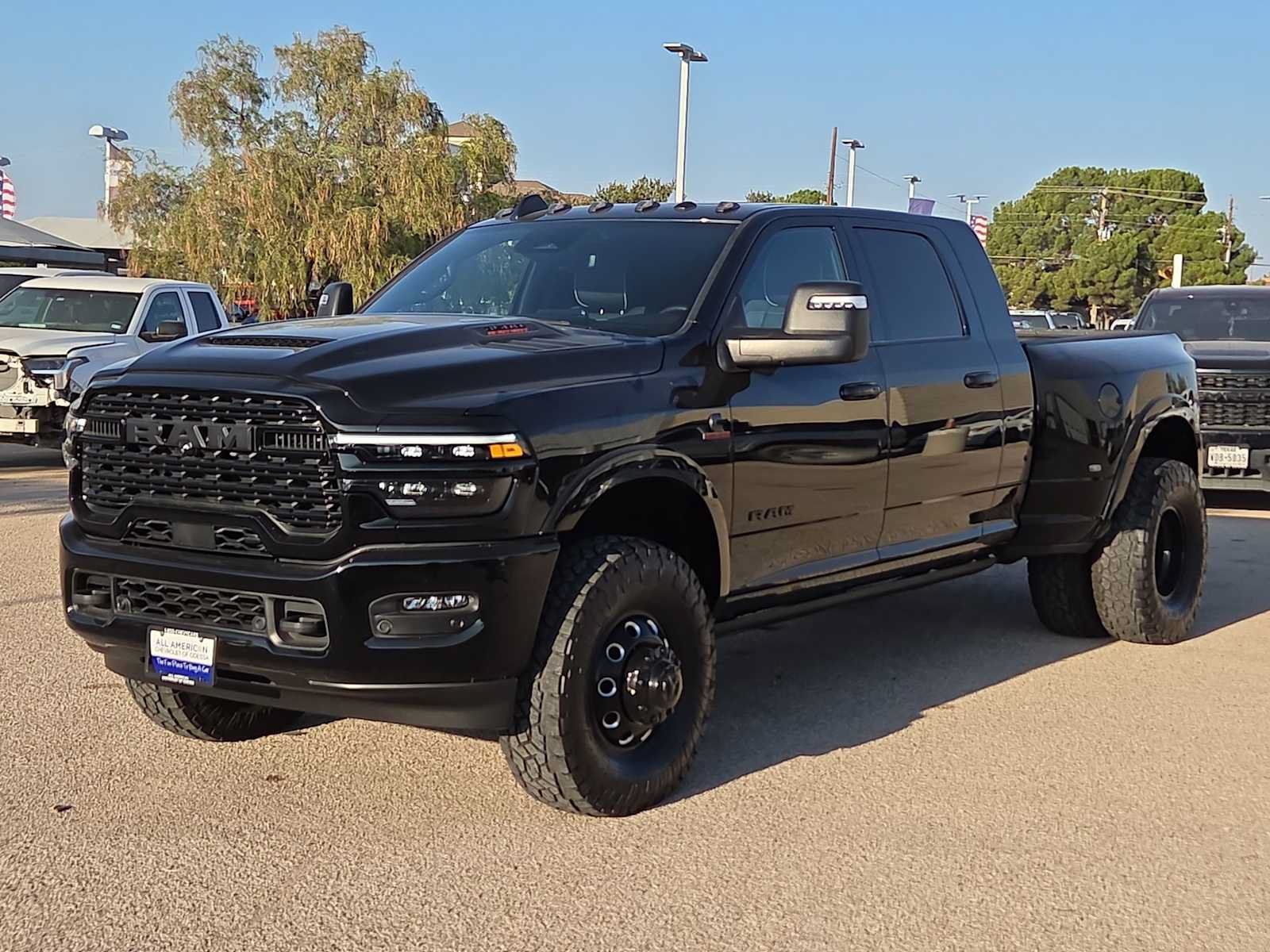 Used 2026 RAM 3500 Limited AWD/4WD image 4