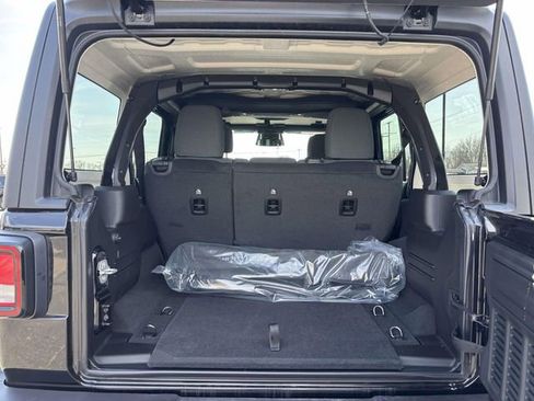 New 2026 Jeep Wrangler Unlimited Sport image 33