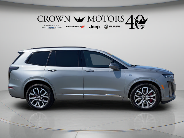 Used 2024 Cadillac XT6 Sport w/ Platinum Package AWD/4WD image 4
