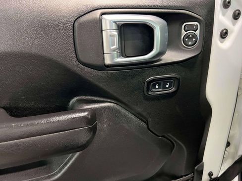 Used 2021 Jeep Wrangler Unlimited Sport AWD/4WD image 15