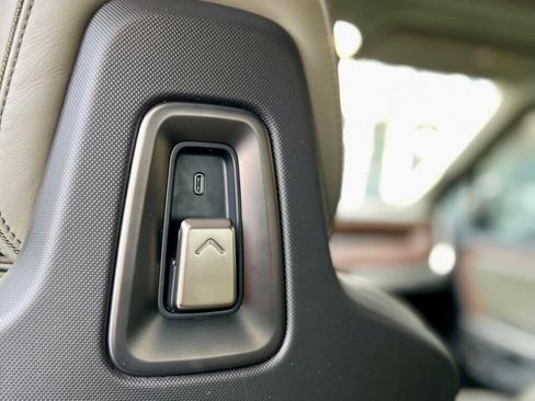 Used 2024 Rivian R1T Adventure image 20