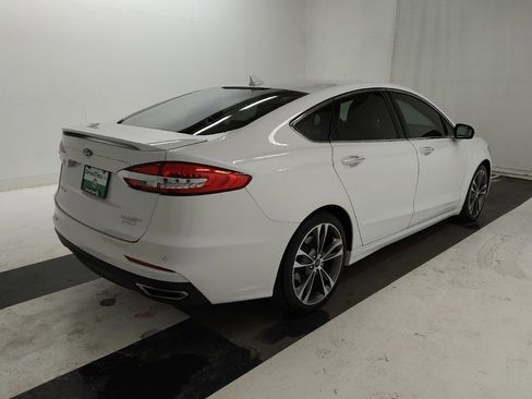 Used 2019 Ford Fusion Titanium image 9