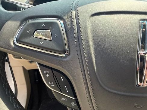 Used 2019 Lincoln MKZ Reserve w/ Luxury Package AWD/4WD image 12