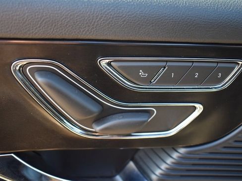 Used 2021 Lincoln Corsair AWD image 23