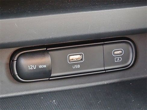 Used 2025 Kia Seltos S image 24