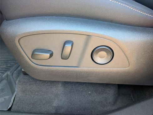 New 2026 Chevrolet Traverse LT w/ Enhanced Driving Package FWD image 34